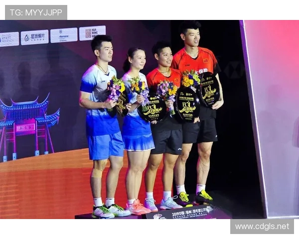 重庆羽毛球队与杭州羽毛球队实力对比赛后分析与总结 重庆羽毛球队与杭州羽毛球队实力对比赛后分析与总结