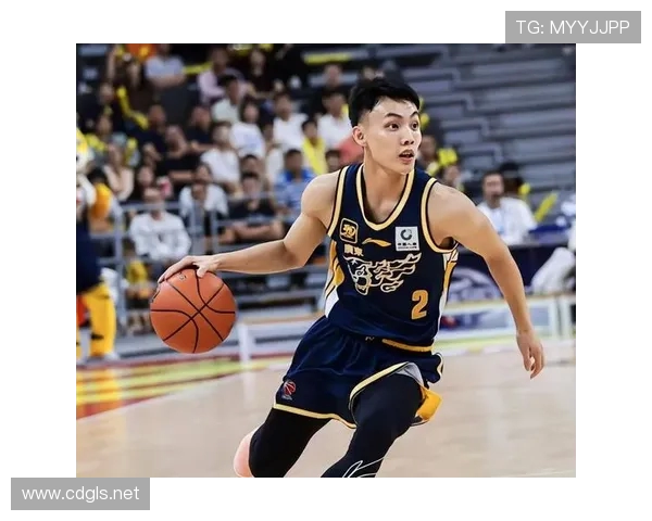 新赛季CBA格局生变多支球队激烈竞争总冠军争夺战走势深度解析