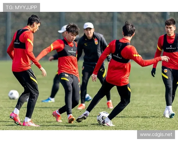 U21国足迎战卡塔尔全力争胜展现青春风采与实力对决 U21国足迎战卡塔尔全力争胜展现青春风采与实力对决